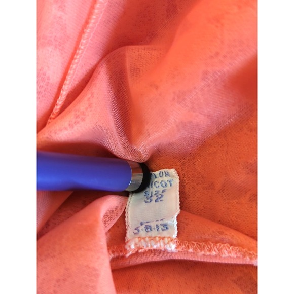 Vintage Vanity Fair Full Slip SZ 32 1950s Coral Lace Tricot Nylon Made USA - Picture 7 of 12